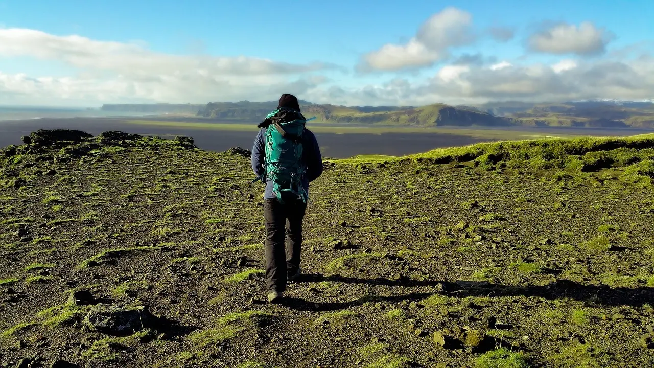 Person med rygsæk på vandretur